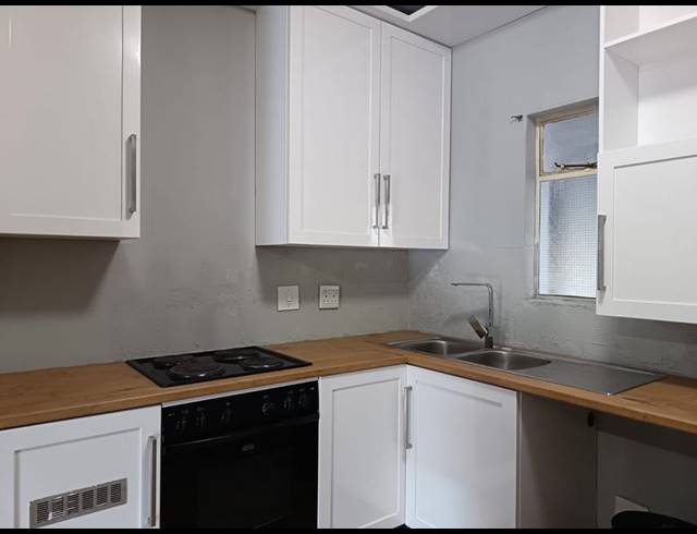 2 BEDROOM APARTMENT FOR SALE IN NORTHCLIFF